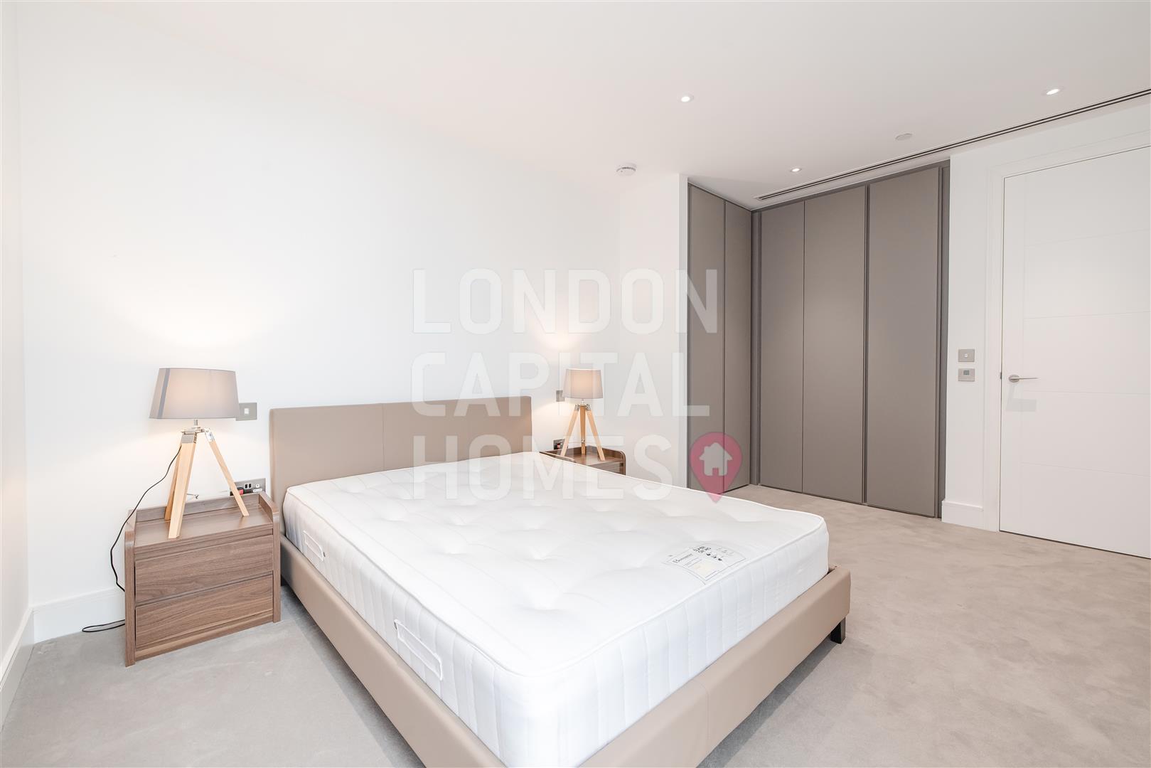 Carrara Tower, 1 Bollinder Place, London